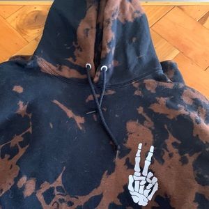 Brown/black mens sweatshirt